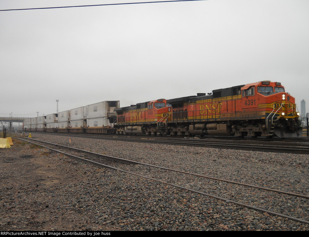 BNSF 4391 East